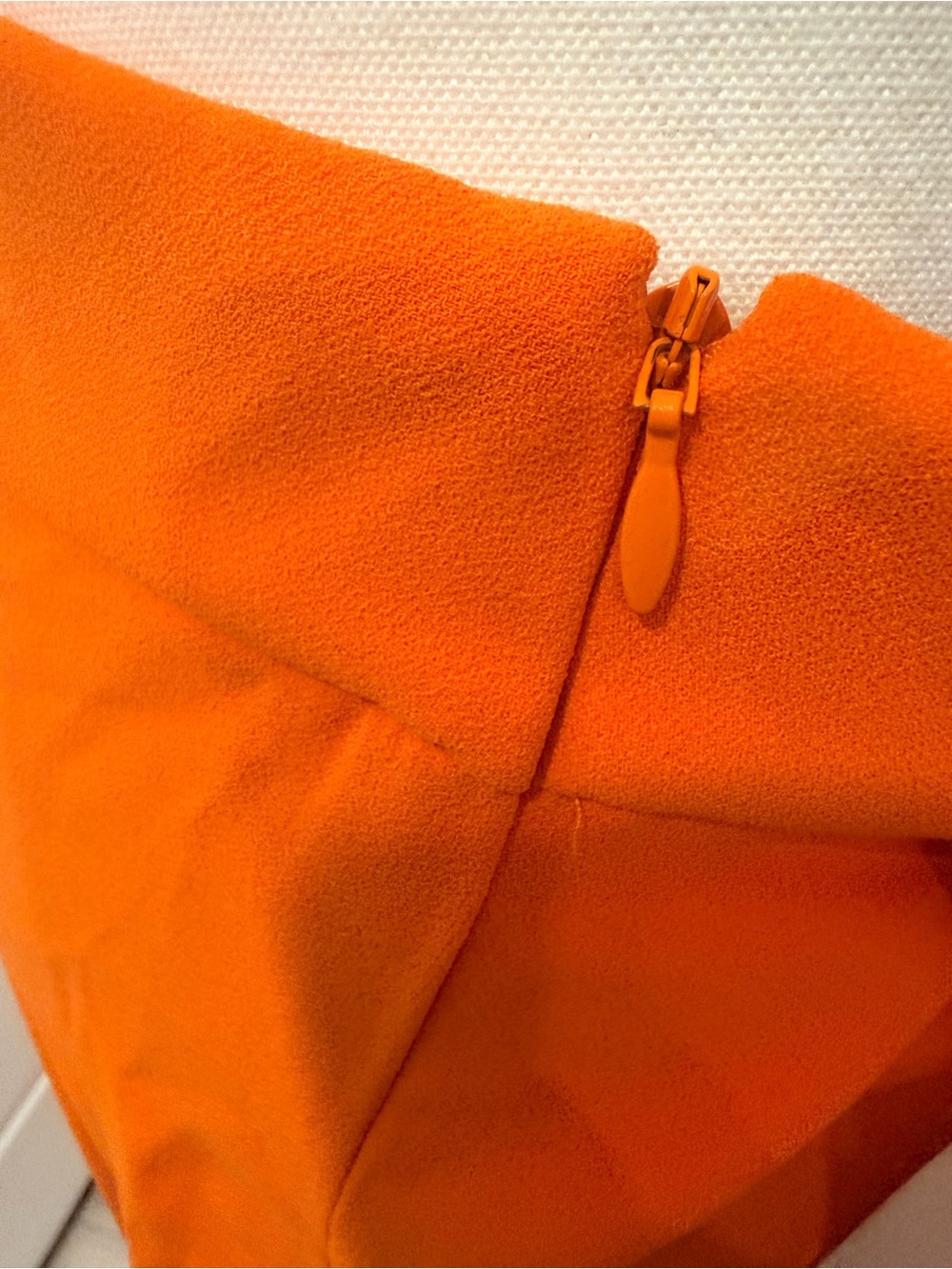Zara Wide-Leg High-Rise Pants in Vibrant Orange - Picture 4 of 7